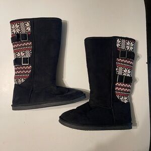JustFab Black Fair Isle Snowflake Winter Boots Size 9 Buckle Accent Cozy